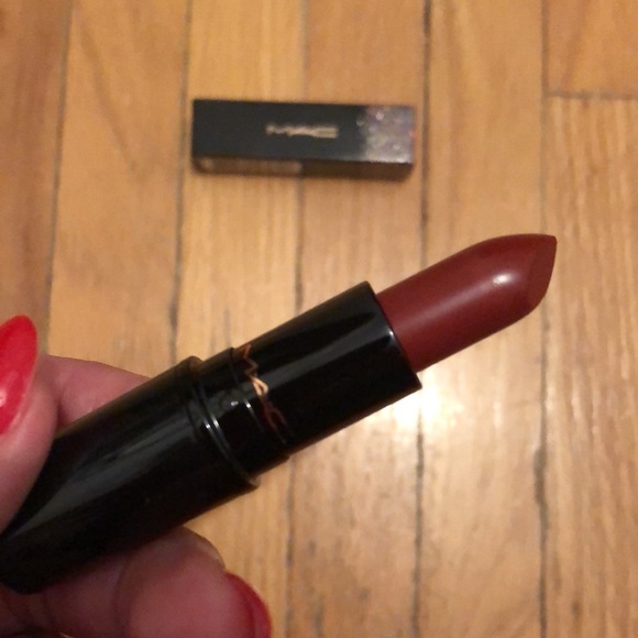 MAC lipstick - Picture 2 of 3